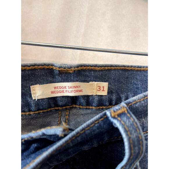Levi’s Wedgie Skinny Button Fly Size 31 Medium Wash Women's Jean - Picture 5 of 10